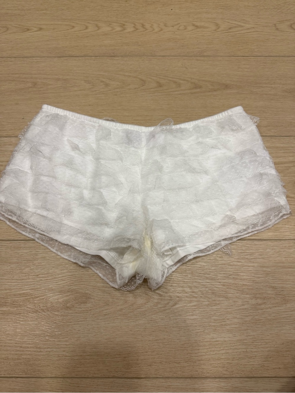 Edikted Julianna Ruffle Shorts